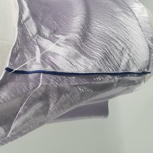 2 Victoria's Secret Satin Camisole Tops Bundle of 2 Sz: Medium - Picture 11 of 15